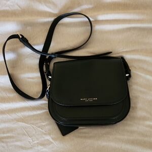 Marc Jacobs Elegant Black Crossbody Bag